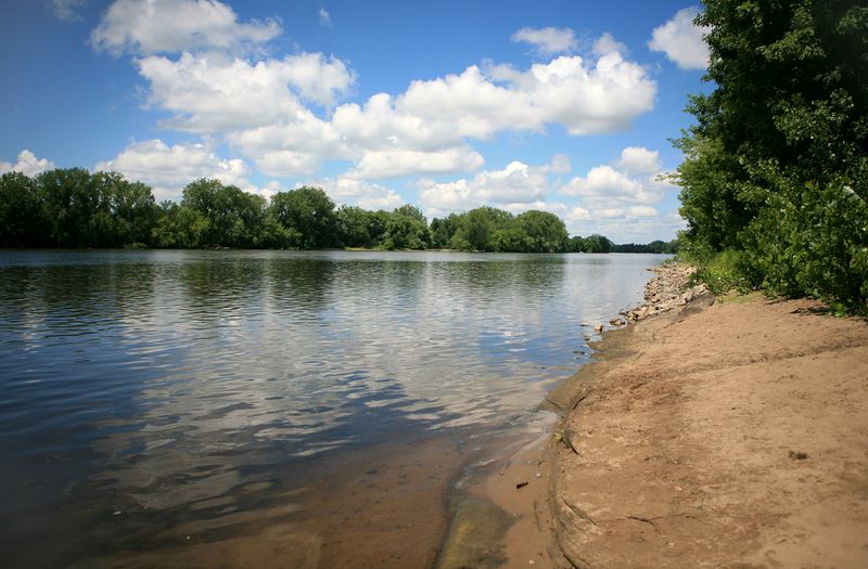 File:Mississippi river.jpg